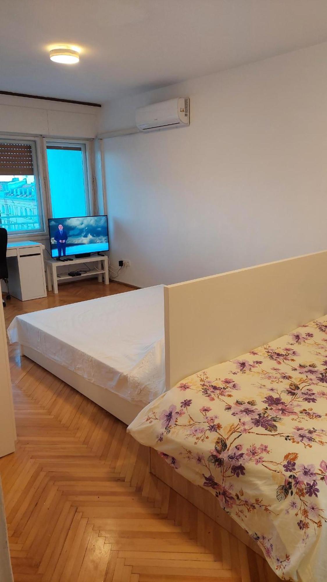 Room With Private Toilet And Balcony In City Center In Shared Apartment Split Exteriör bild