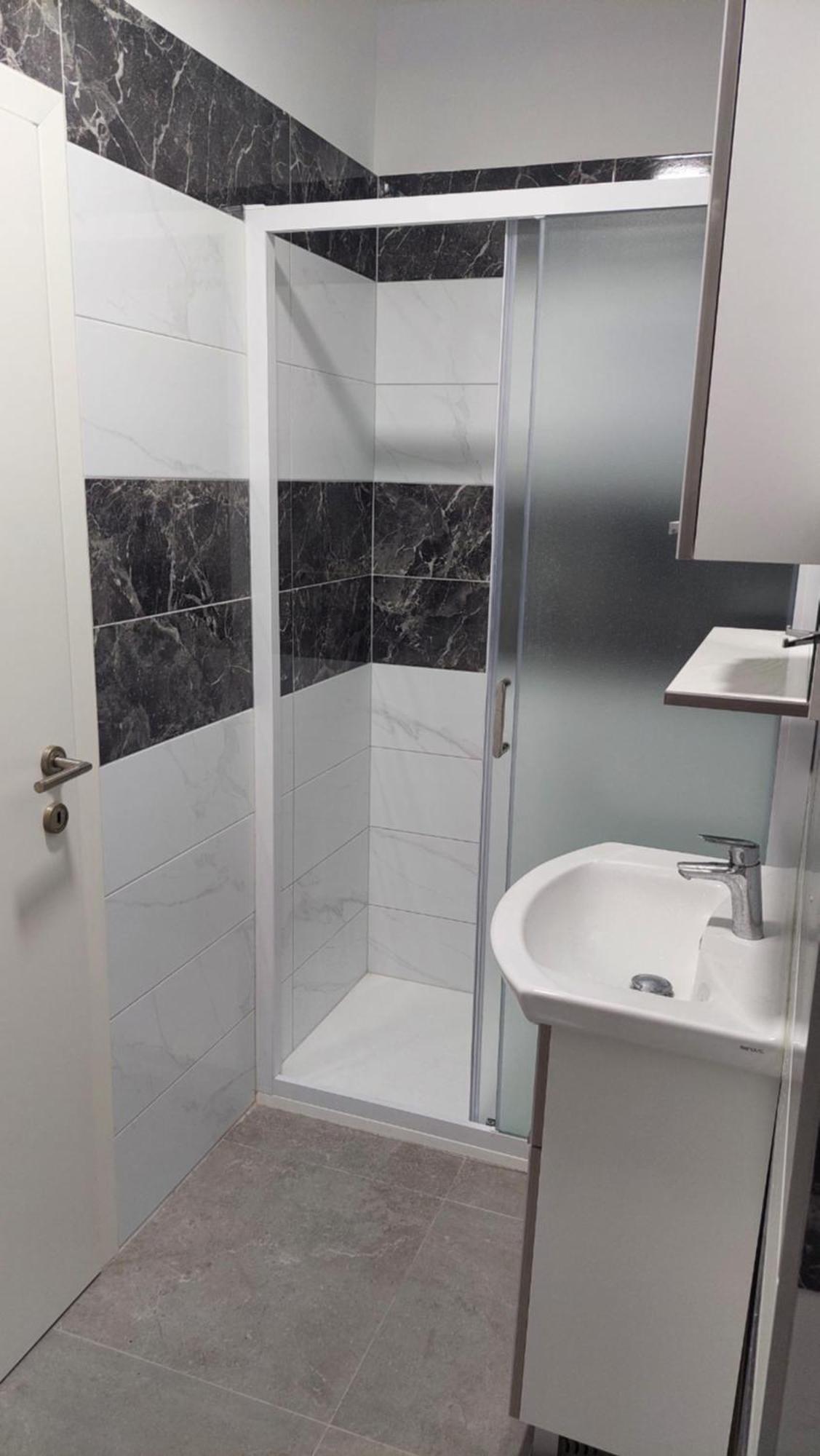 Room With Private Toilet And Balcony In City Center In Shared Apartment Split Exteriör bild