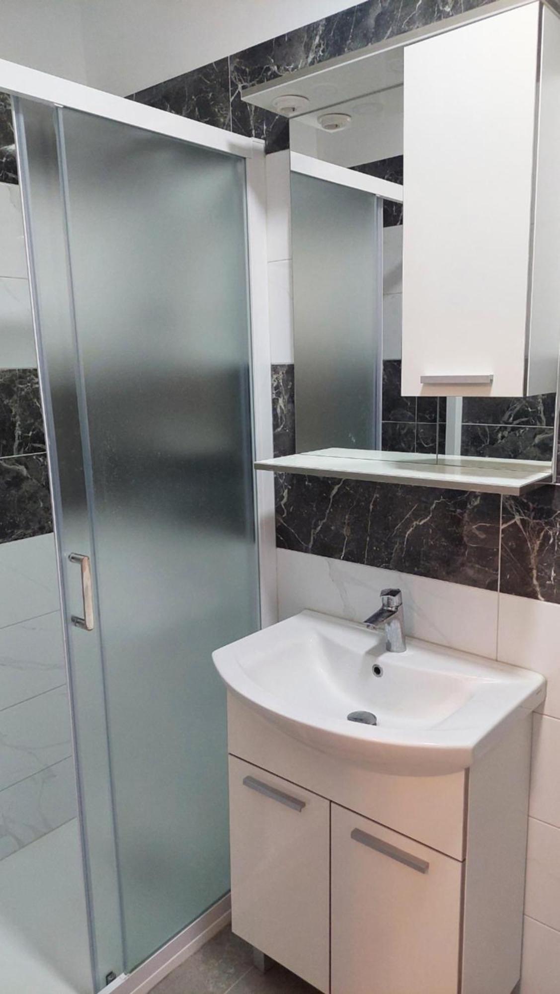Room With Private Toilet And Balcony In City Center In Shared Apartment Split Exteriör bild