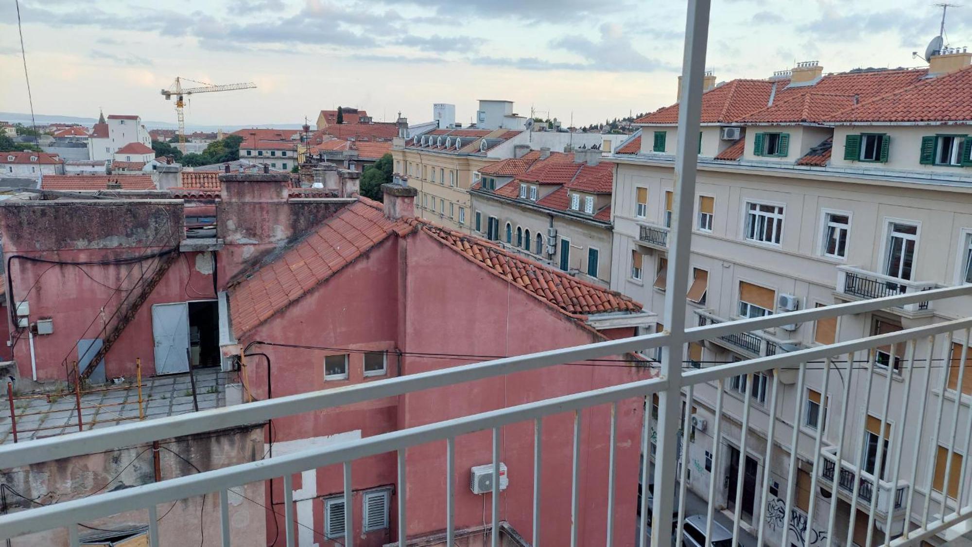 Room With Private Toilet And Balcony In City Center In Shared Apartment Split Exteriör bild